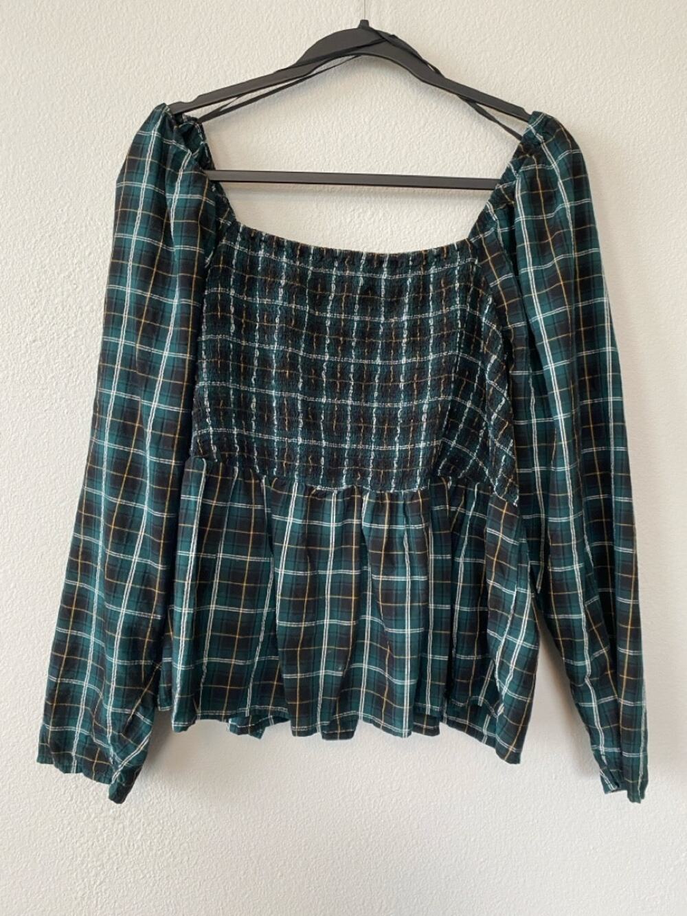Old Navy Smocked Peasant Blouse 2X Green Plaid Holiday Square Neck Dark Academy